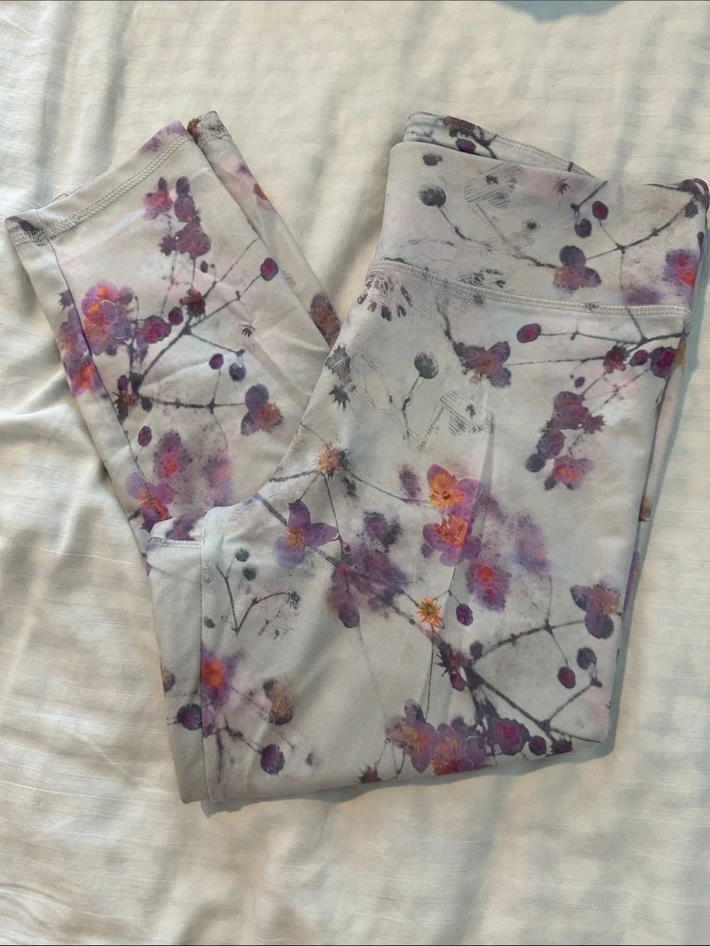 Jockey Floral Active Cropped Stretch Leggings in Lavender, Purple, Orange Size L - Picture 10 of 11